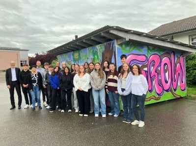 Graffiti-im-Schulhof.jpg