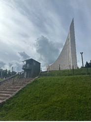 Mahnmal-Struthof.jpg